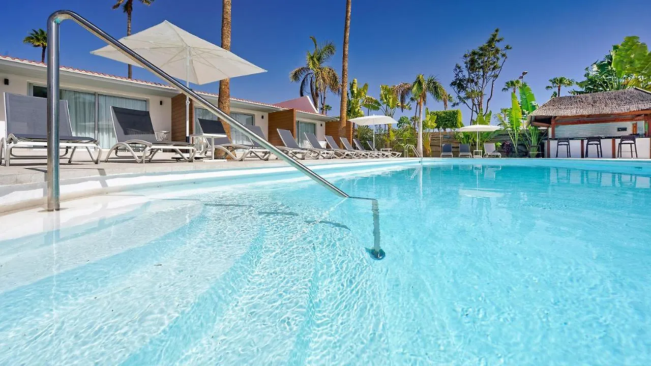 Sanom Beach Resort Only Adults ماسبالوماس فندق