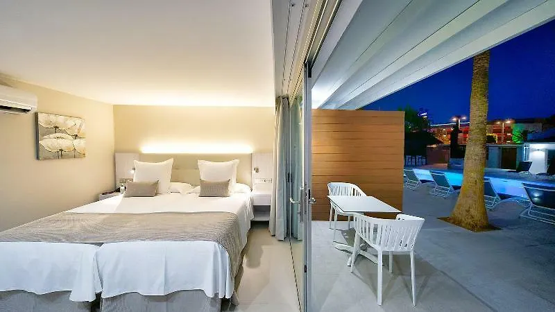 Sanom Beach Resort Only Adults ماسبالوماس فندق